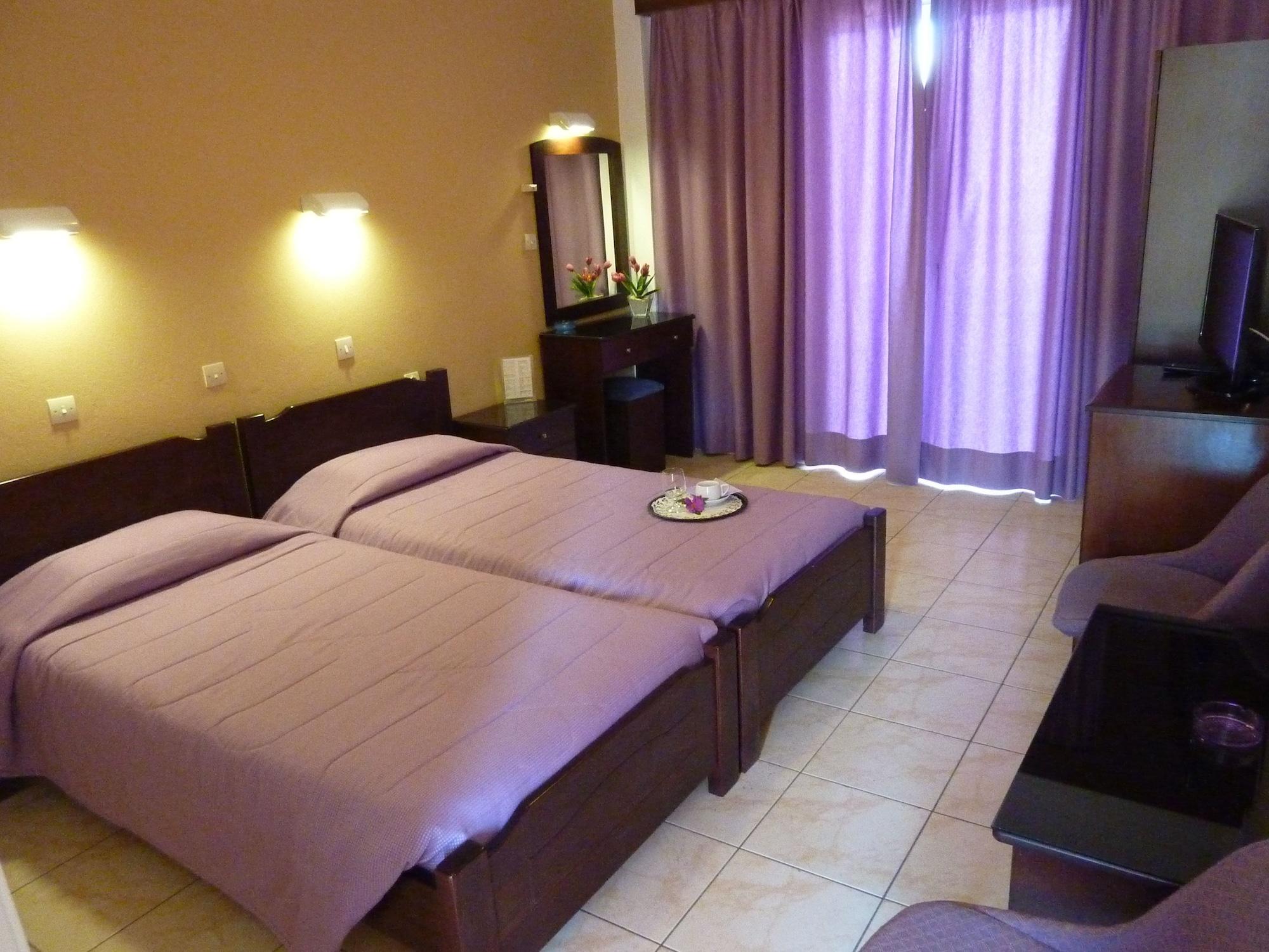 Oasis Hotel Perama (Corfu)