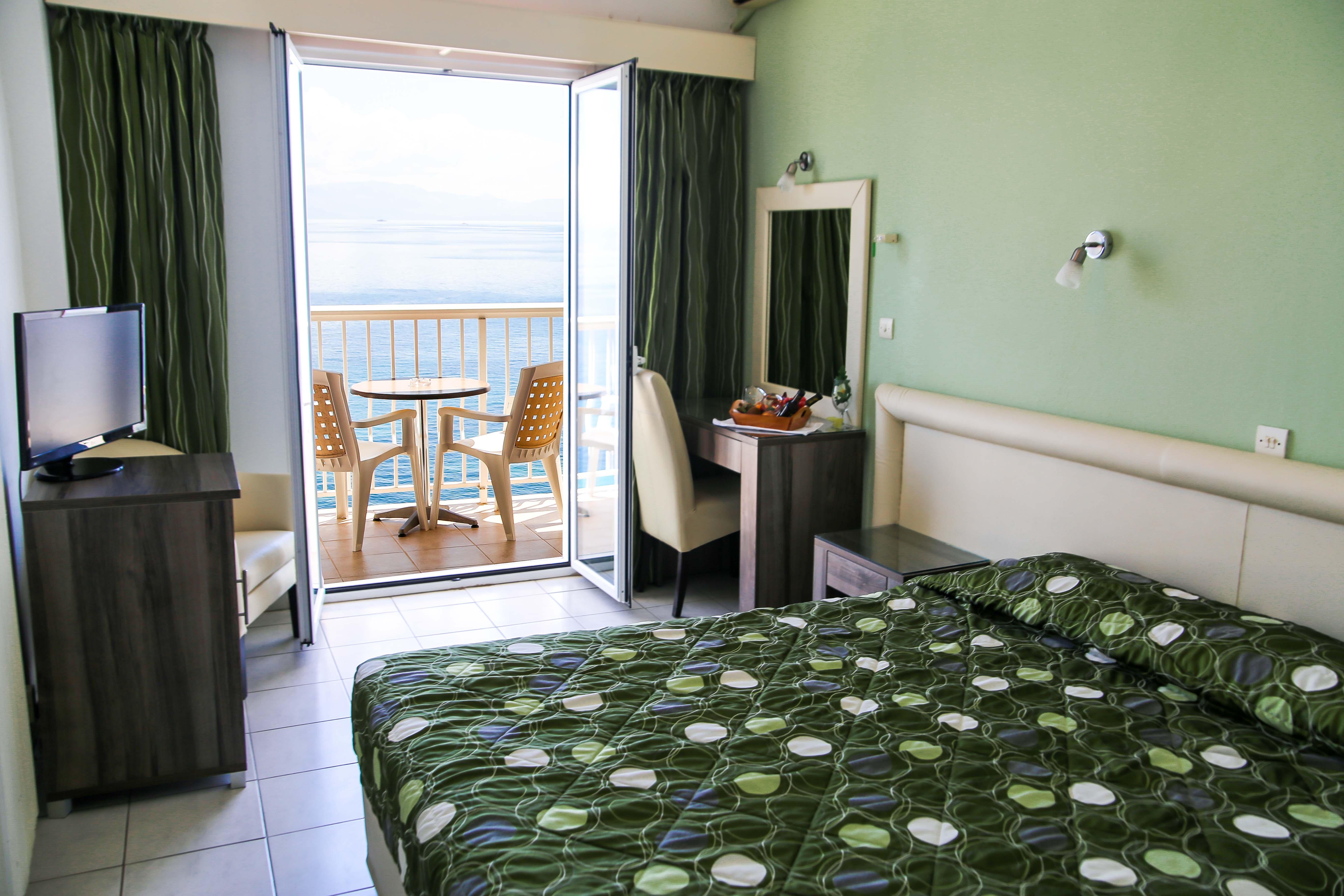 Oasis Hotel 3*