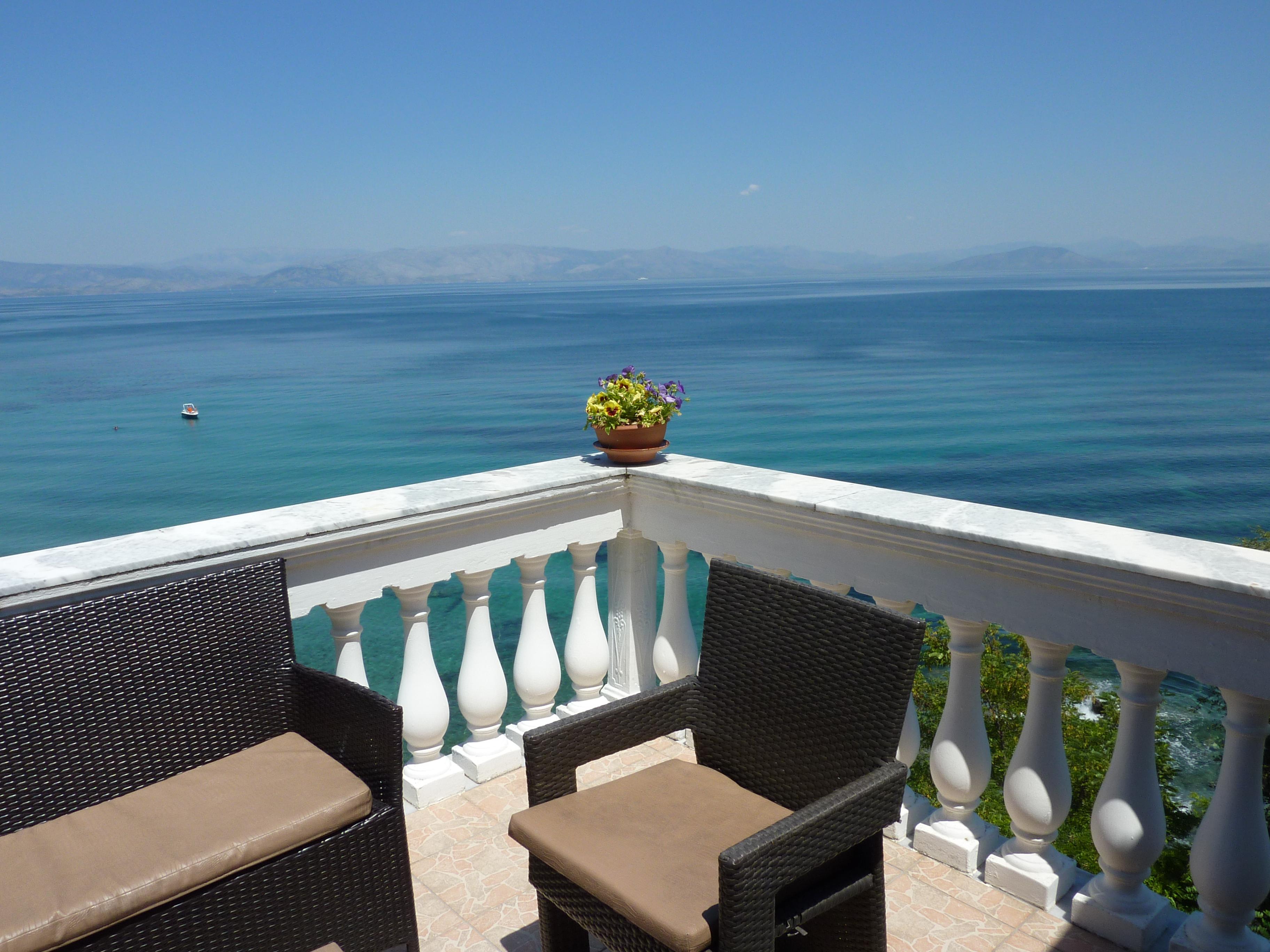 Oasis Perama (Corfu)