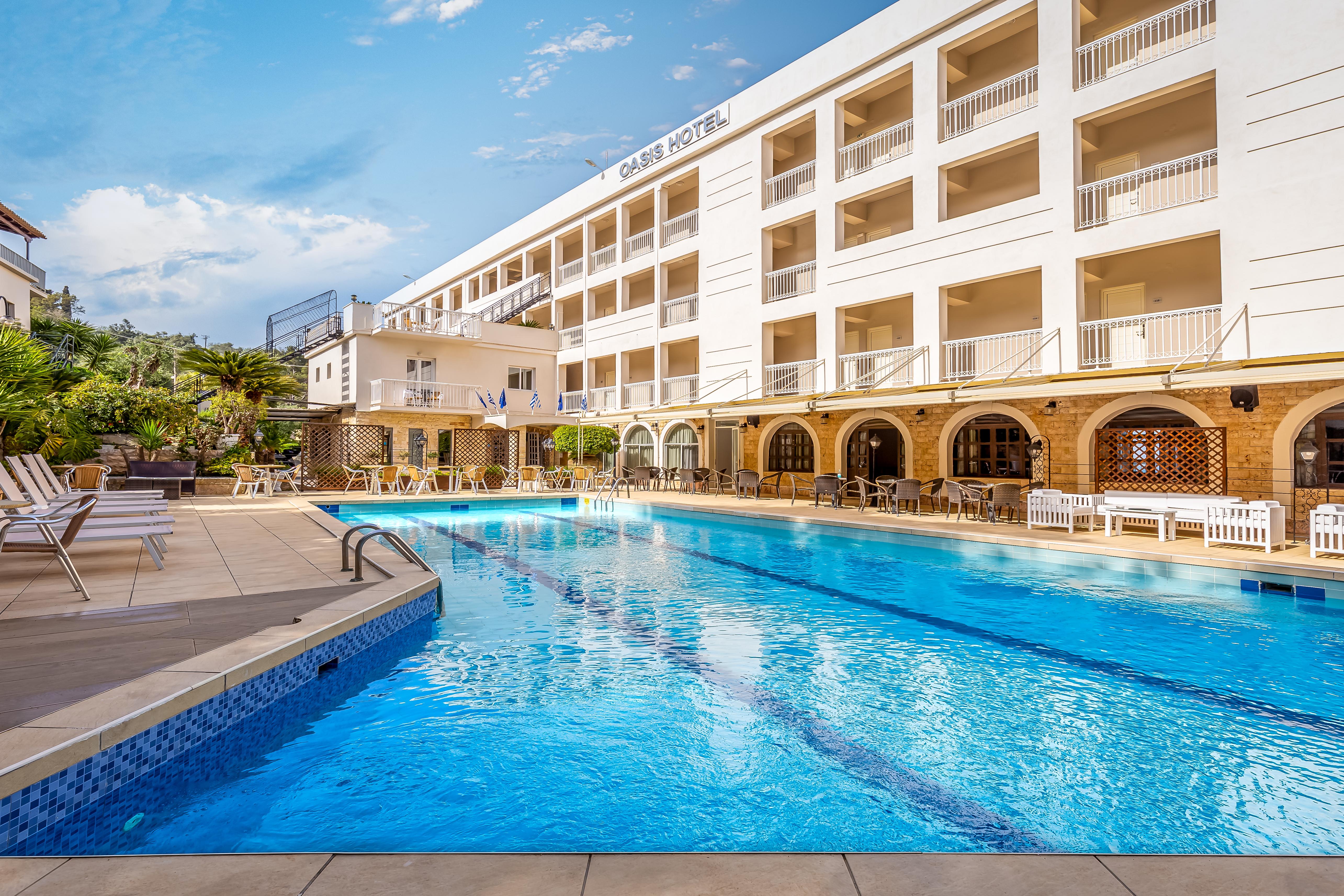 Oasis Hotel 3*