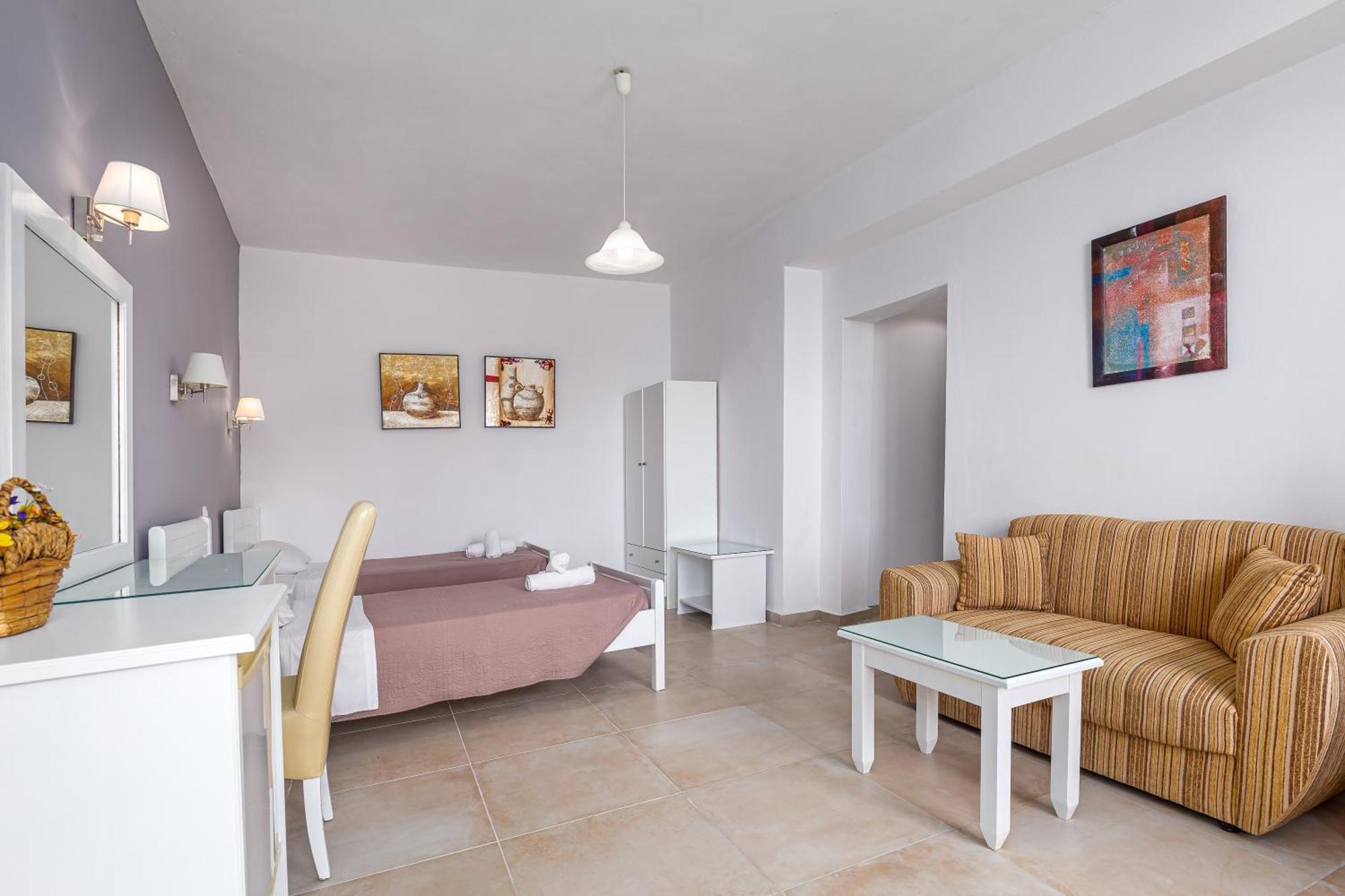 Hotel Oasis Perama (Corfu)